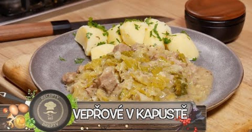 VEPŘOVÉ MASO SE SLANINOU V KAPUSTĚ! STAČÍ JEN PÁR INGREDIENCÍ A VÝTEČNÝ OBĚD JE NA SVĚTĚ!